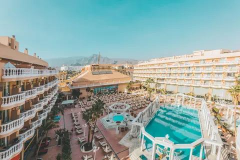 Cleopatra Palace in Arona — foto 12