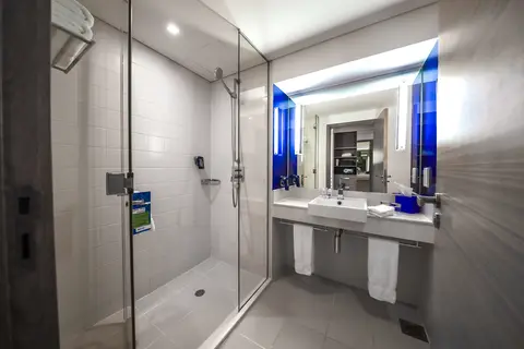 Park Inn by Radisson Abu Dhabi, Yas Island in Yas Island, Abu Dhabi — foto 17