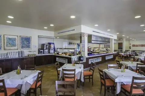 Holiday Center Santa Ponsa in Calvià — foto 8