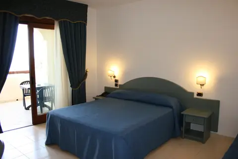 Hotel Scoglio del Leone in Zambrone — foto 9
