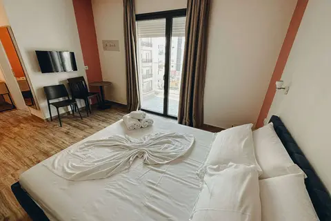 Hotel Triumf in Shëngjin — foto 2