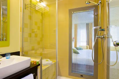Hotel ibis Styles Nice Vieux Port in Nice — foto 14