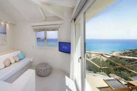 Baia di Chia Resort Sardinia Curio Collection in Domus De Maria — foto 7