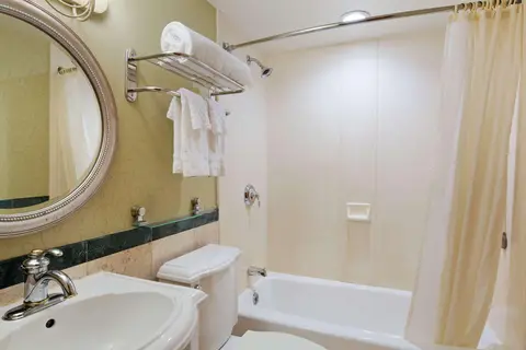 Best Western Queens Court Hotel in Davis, foto 22