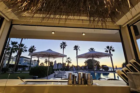 Irina Beach Hotel in Τιγκάκι — foto 10