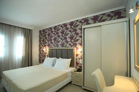 Naias Beach Hotel in Δημοτική Ενότητα Παλλήνης — foto 24