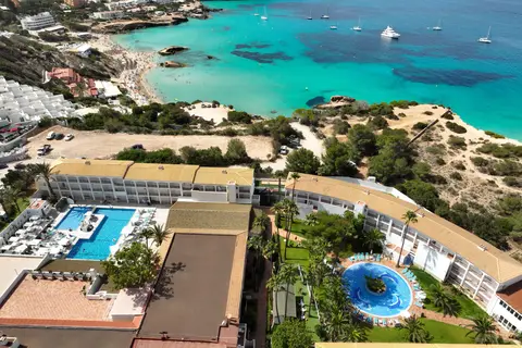 Hotel Vibra Cala Tarida in Sant Josep de sa Talaia, foto 25