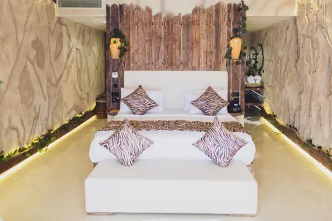 Caves Beach Resort in الاحياء — foto 26