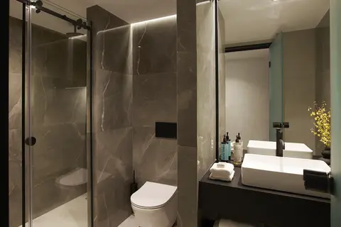 The Port Square Hotel in Piraeus — foto 29