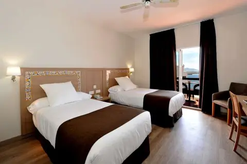 Hotel Salobrena Suites in Salobreña — foto 12