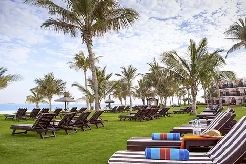JA Beach Hotel in Ja Ocean View Hotel Padel Tennis Court — foto 19