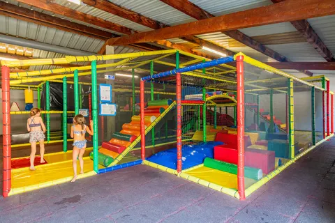 Camping Château De Galaure foto 4