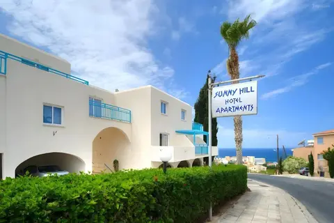 Sunny Hill Hotel Apartments in Paphos — foto 11