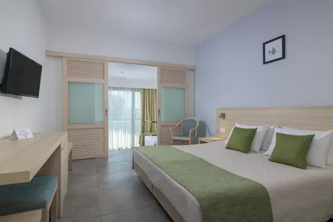 Niriides Hotel in Niriides Beach, foto 18