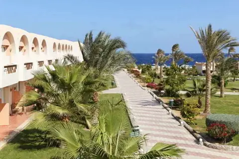The Three Corners Sea Beach Resort in Beach Bar — foto 24