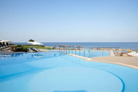 Istion Club & Spa in Πόρτες — foto 3