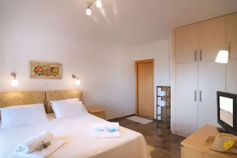 Miraluna Hotel in Lefkos, foto 2