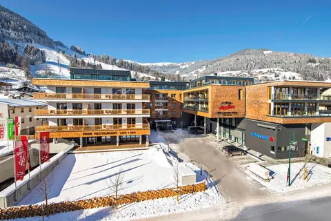 AlpenParks® Hotel & Apartment Central in Zell Am See