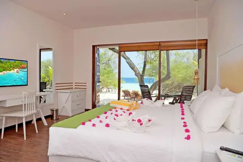 Eriyadu Island Resort in Eri Maldives — foto 13