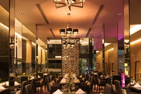 Radisson Suites Bangkok Sukhumvit in Bangkok — foto 26