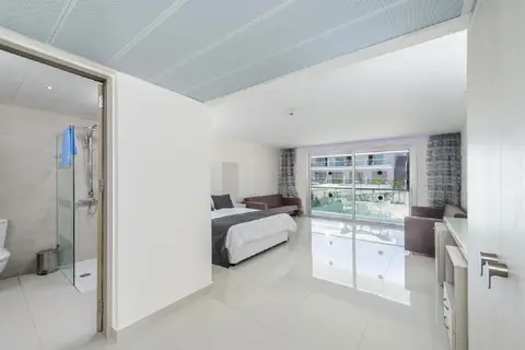 Tasia Maris Oasis in Ayia Napa — foto 4
