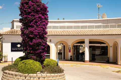 AR Imperial Park SPA Resort in La Línea de la Concepción — foto 19