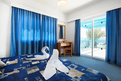 Sunny Hill Hotel Apartments in Paphos — foto 19