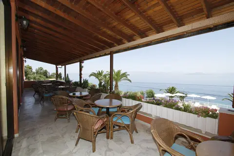 Corfu Maris Bellos Hotel in Μπενίτσες — foto 16