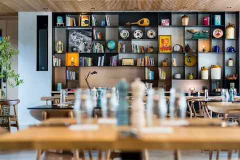 Hotel Indigo Larnaca in Larnaca — foto 6