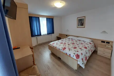 Hotel Fiordaliso in Canazei - Cianacei — foto 2
