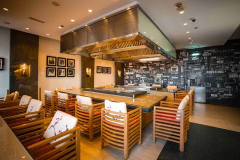 Amwaj Rotana in JB Gastropub — foto 19