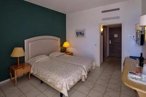 Palmariva Beach Hotel in Αμάρυνθος — foto 8