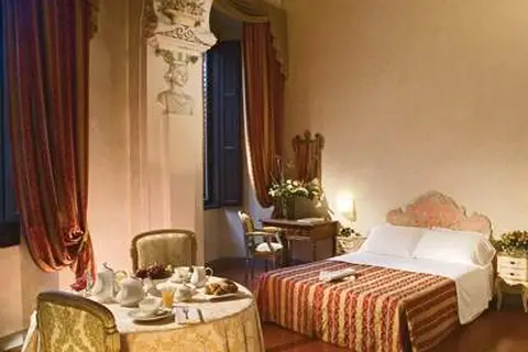 Hotel Paris in Florence — foto 15