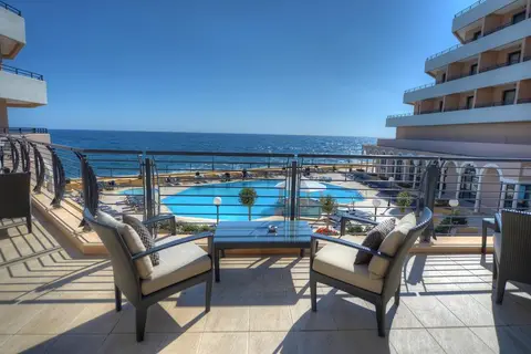 Radisson Blu Resort, Malta St. Julian's in San Ġiljan — foto 3