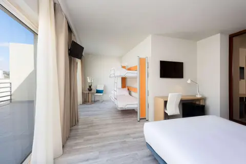 Hotel TRYP by Wyndham Lisboa Caparica Mar in Costa da Caparica — foto 22