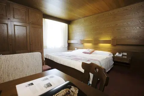 Sporthotel Enrosadira in Campitello di Fassa — foto 9