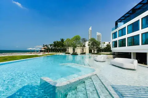 Veranda Resort Pattaya in Pattaya
