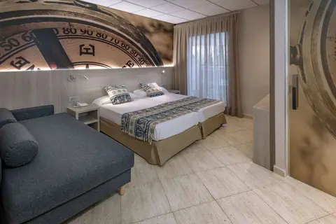 Hotel GHT Maritim in Calella — foto 20