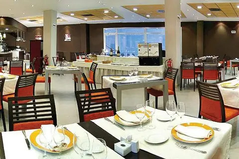 Blu Hotel Pamplona in Valle de Elorz / Elortzibar — foto 25