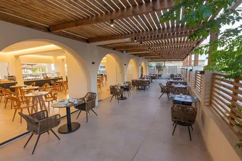 Cabana Blu Hotel & Suites in Καρδάμαινα — foto 11