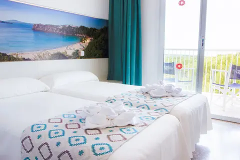 Club Hotel Aguamarina in es Mercadal — foto 26