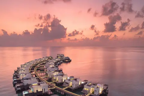 Jumeirah Olhahali Island in Noord Male Atol, foto 12