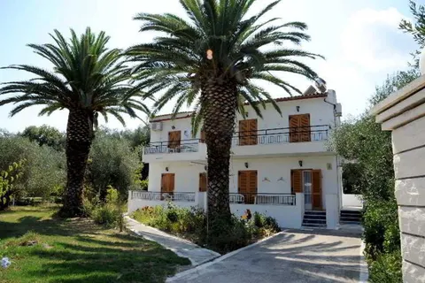 Captain's Studios & Apartments foto 2