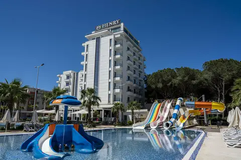 Henry Resort Hotel & Spa in Golem — foto 2