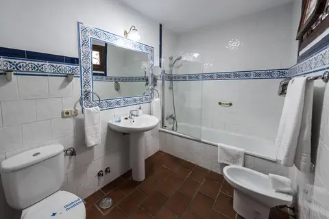 San Gabriel Su Casa En Ronda in Ronda — foto 18