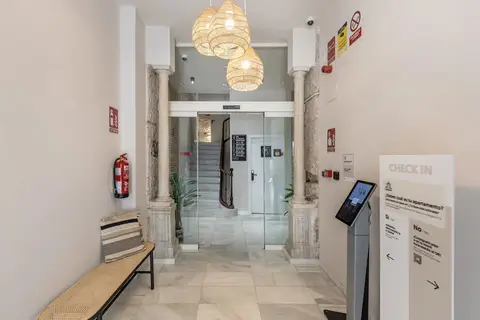 Apartamentos Líbere Málaga Teatro Romano in Málaga — foto 9