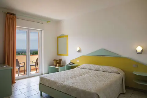 Lu' Hotel Porto Pino in Sant'anna Arresi — foto 3