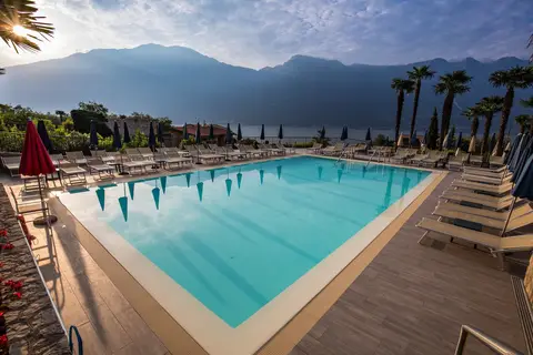 Royal Village in Limone sul Garda — foto 27