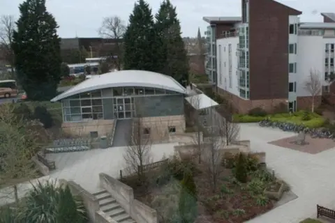 Chancellors Court in Edinburgh — foto 19