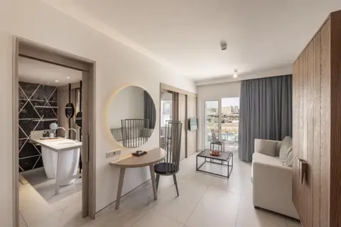 King Jason Protaras - Designed for adults by Louis Hotels in Παραλίμνι — foto 11